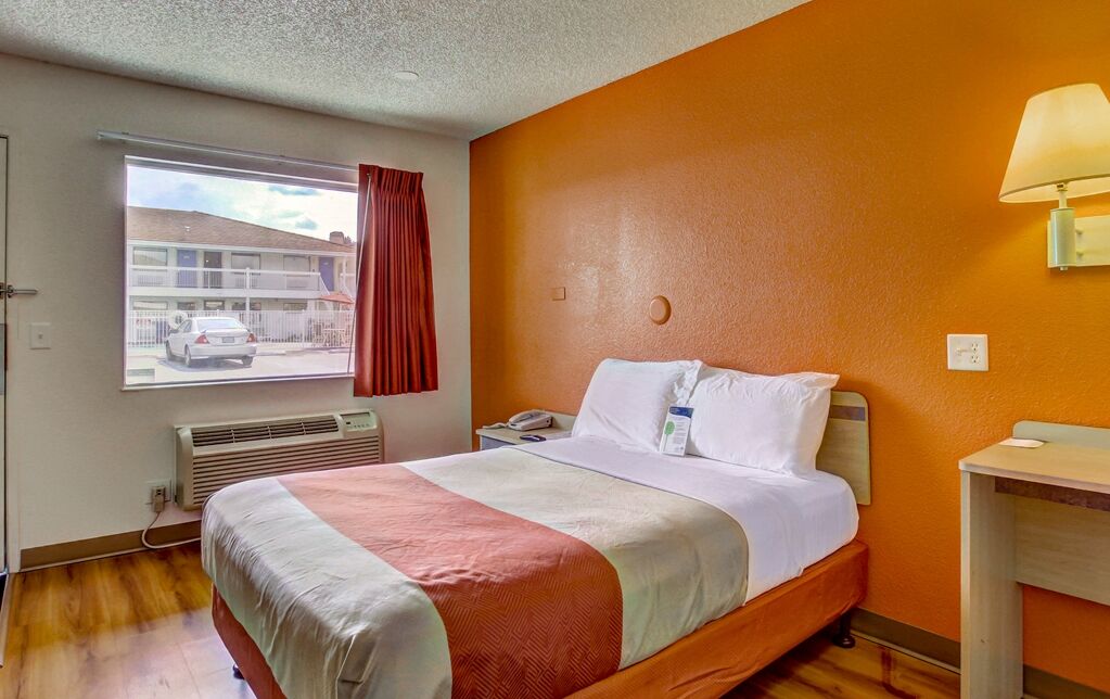 Motel 6-Medford, Or - North Room photo